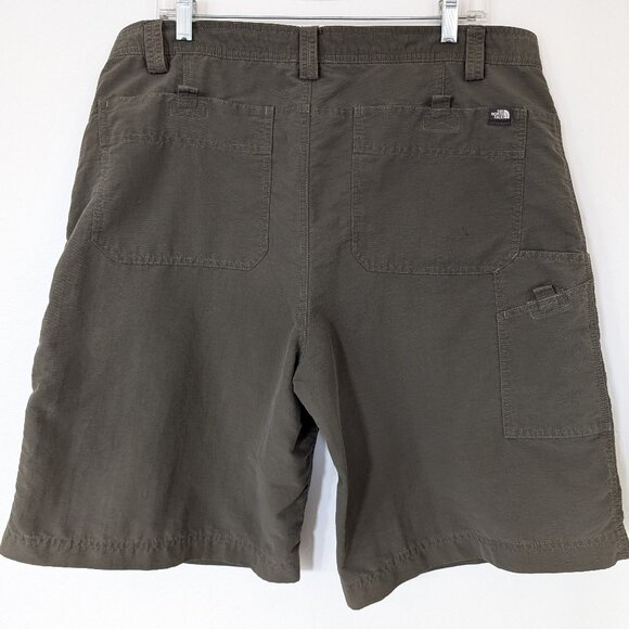 THE NORTH FACE Shorts Men's Green 40 (39) Cargo Zip Pockets Logo Hiking Casual - Picture 9 of 16